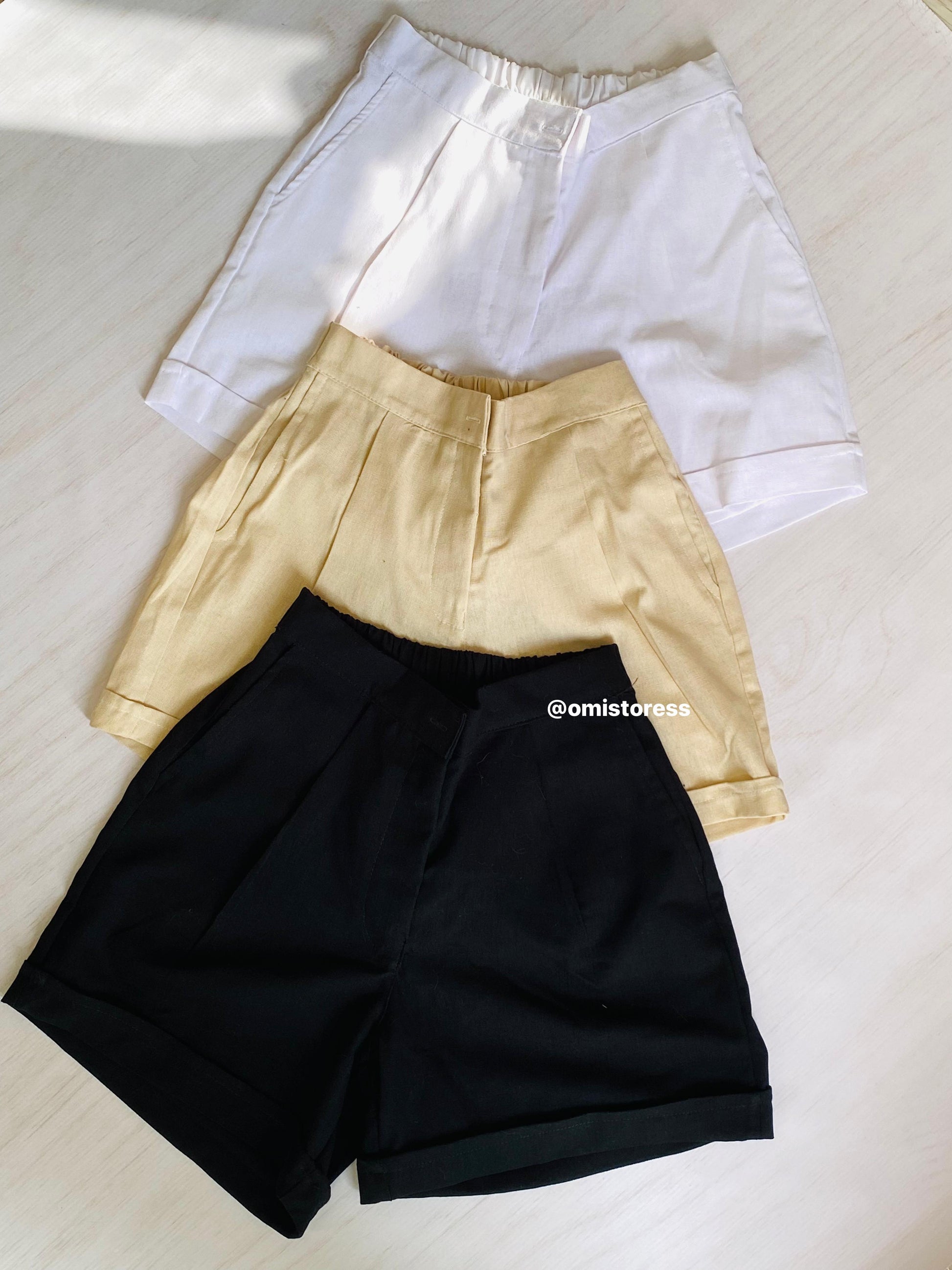 SHORT DE LINO